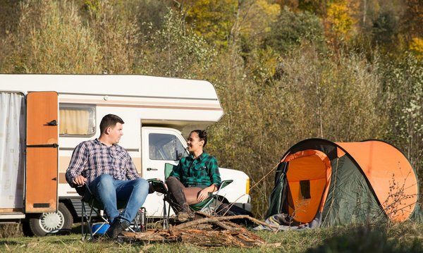 Essentiels matériel de camping car pour aventures outdoor